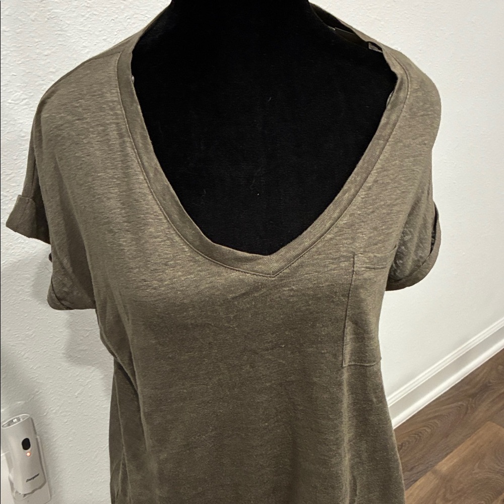 C&C California Khaki V-Neck Short Sleeve Top